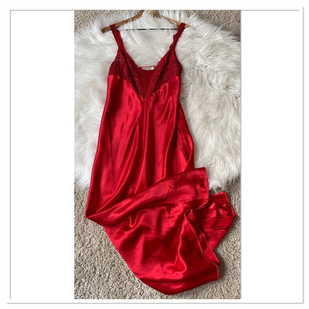 Victoria’s Secret Vintage Slip Dress Red Size Medium